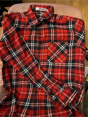 Ochenta Women's Red Plaid Button-Down Shirt